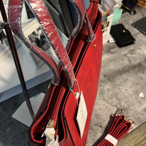 NWT Jen & Co tote bag - bright red! - Picture 8 of 8